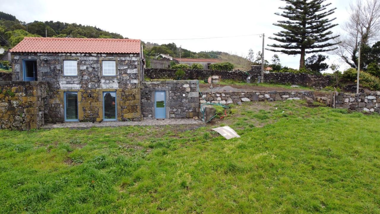 Villa Casa Da Ribeirinha à Ribeirinha  Extérieur photo