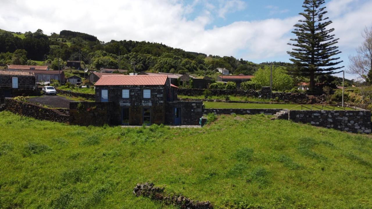 Villa Casa Da Ribeirinha à Ribeirinha  Extérieur photo
