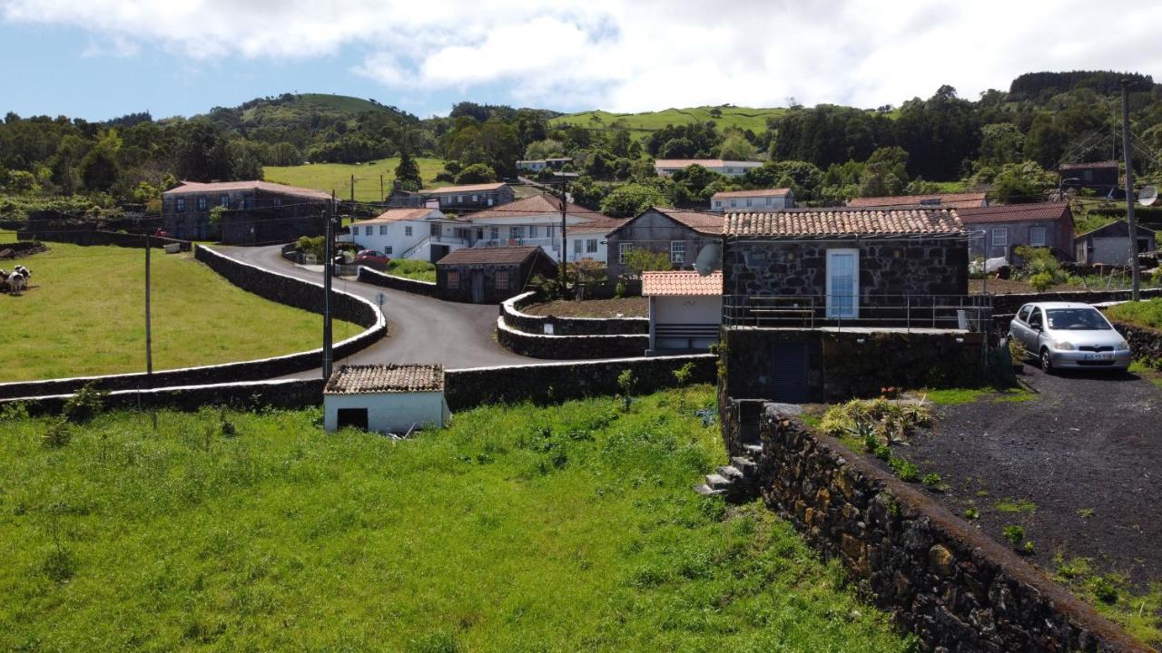 Villa Casa Da Ribeirinha à Ribeirinha  Extérieur photo